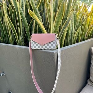 Pink with white checkers purse